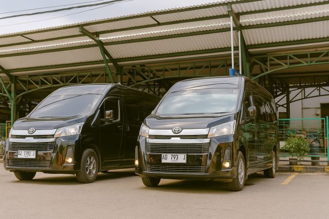 harga sewa mobil hiace premio jogja
